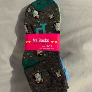 Women's Penguin Pattern Socks - Black and Blue